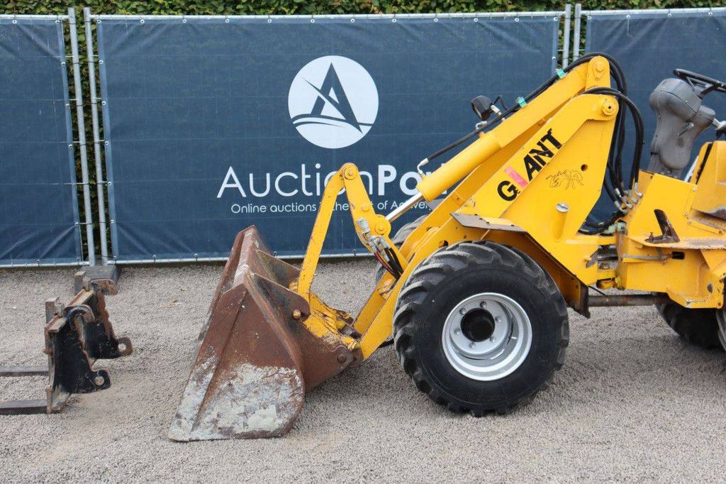 Articulated loader Giant V451T Diesel 33kW 2002
