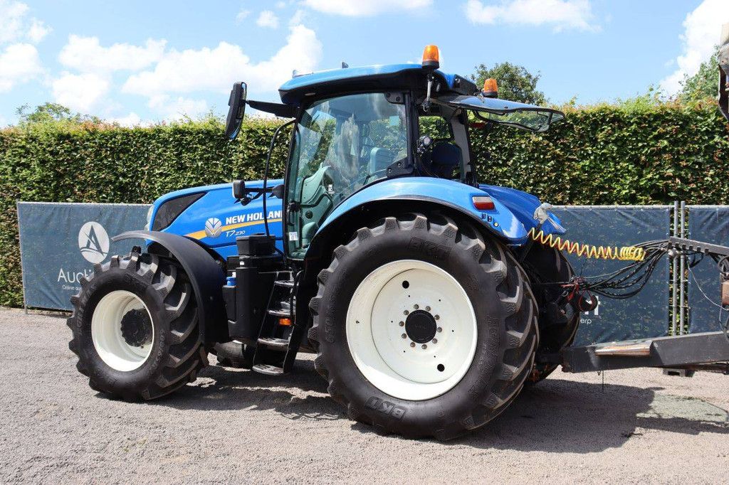 Traktor New Holland T7.230 Diesel 180kW 2019