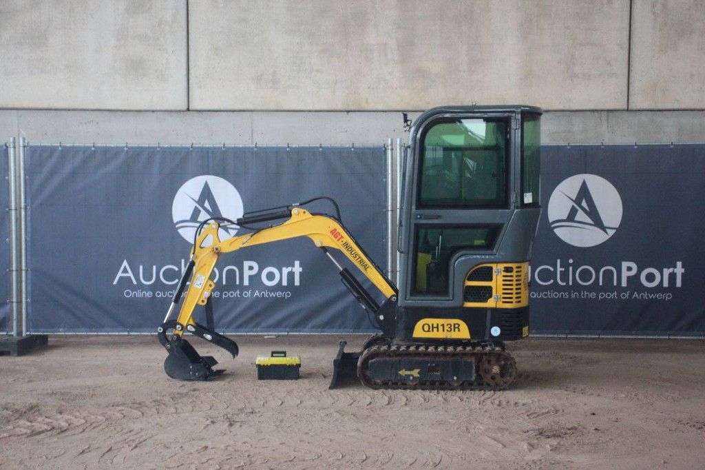 Minigraver AGT Industrial QH13R Diesel 2024 Nieuw