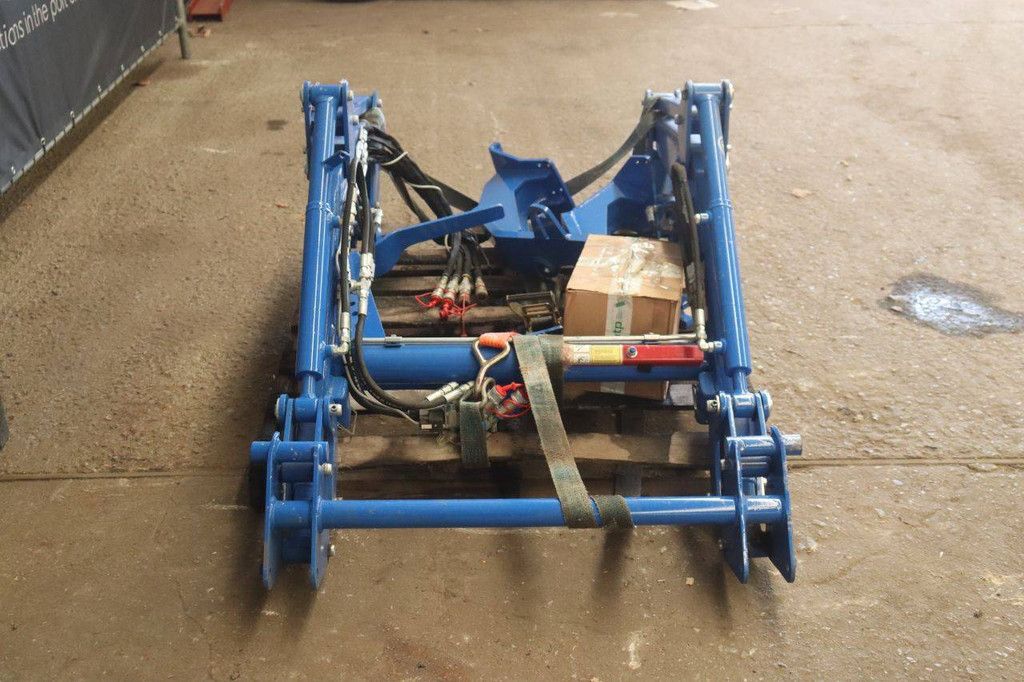 Solis 2400 Frontlader