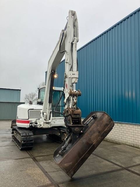 Rupsgraafmachine Volvo ECR88D Diesel 2013