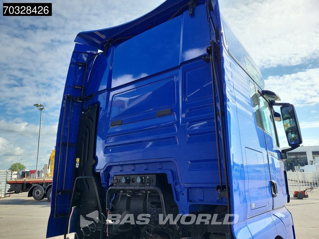 MAN TGX 18.500 4X2 XXL Mega Retarder 2x Tanks ACC