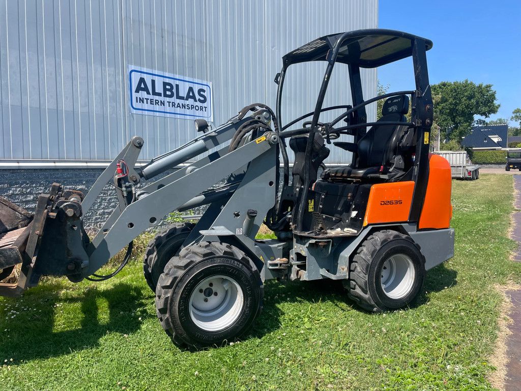 Giant 263S giant kniklader shovel