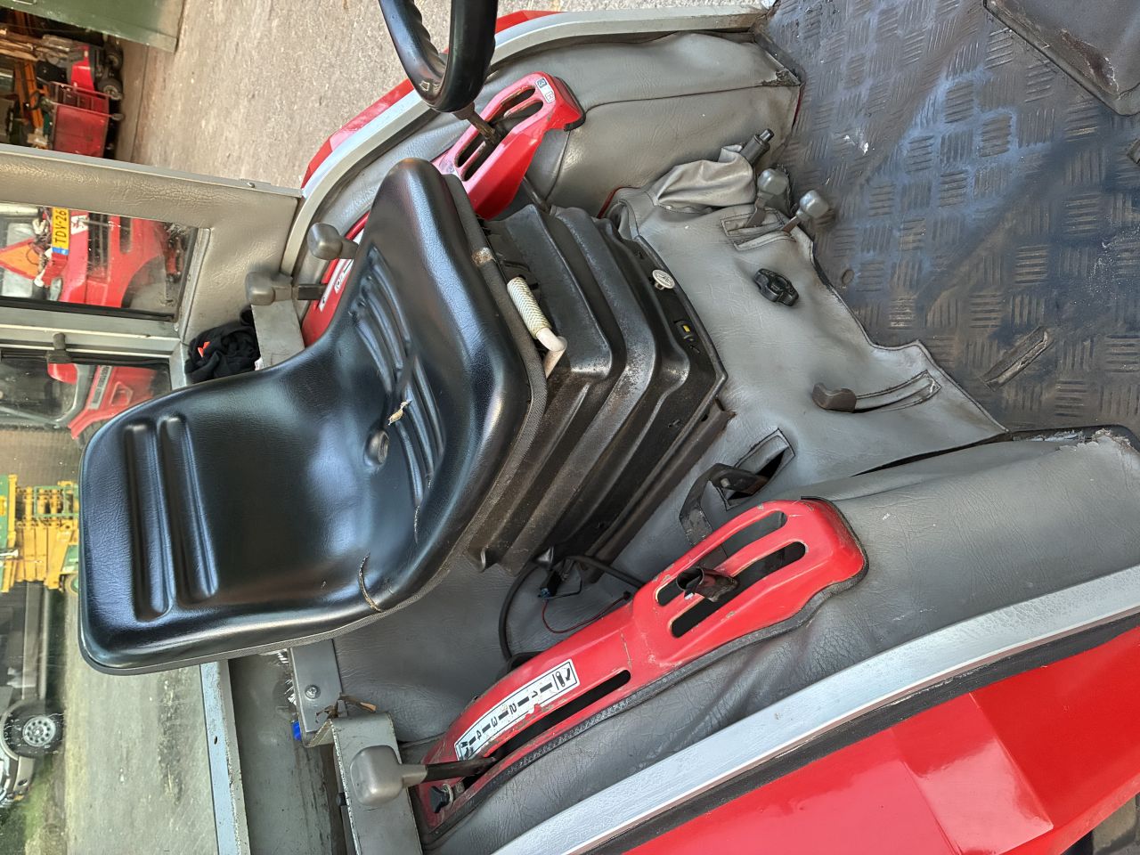 Massey ferguson 1220