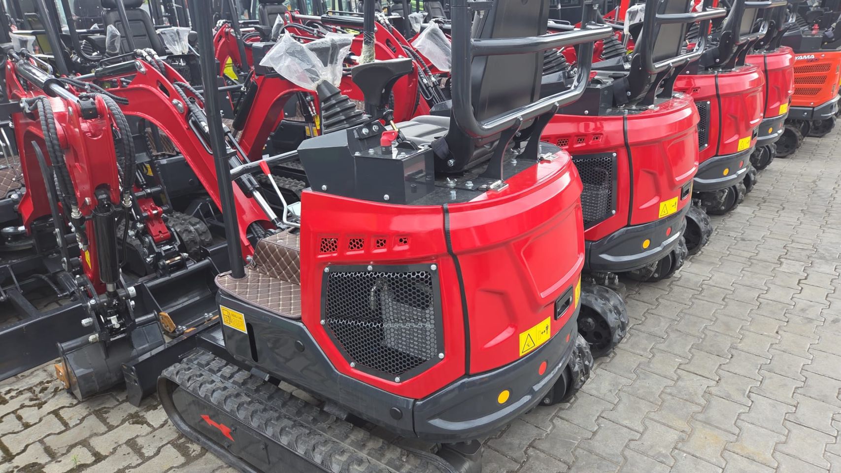 Splinternieuwe Graafmachine Yama S15 Kingway – Direct inzetbaar