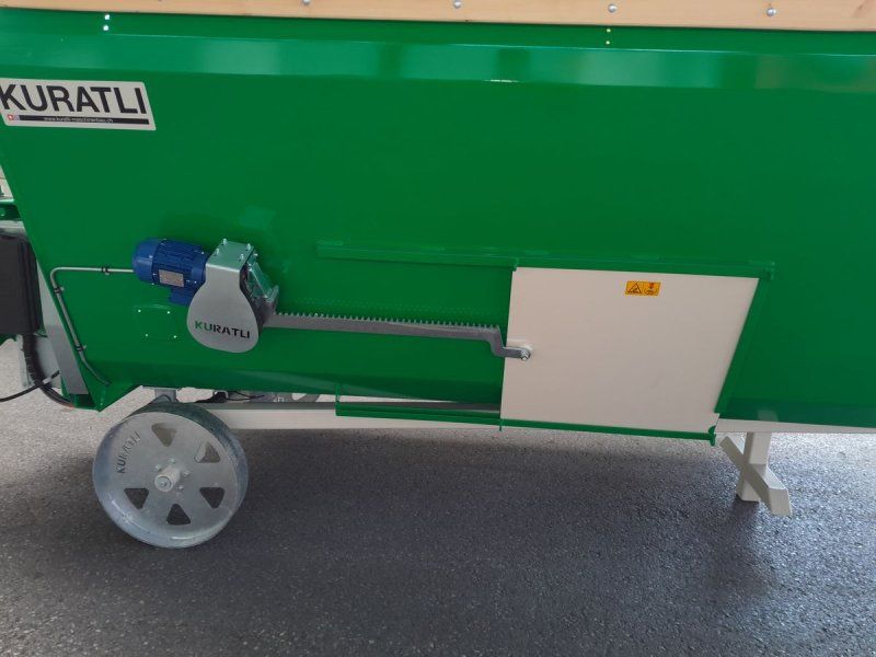 Futtermischer 10m³, elektrisch stationär