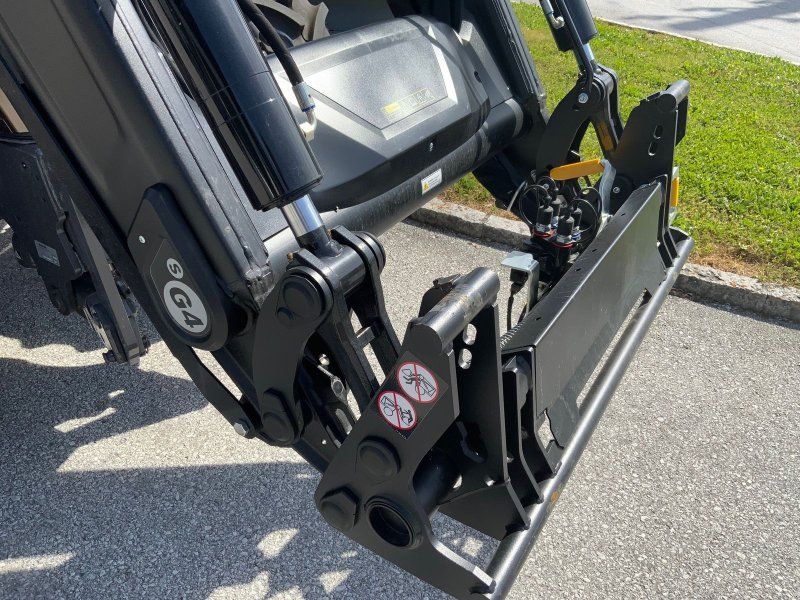 Valtra A 115
