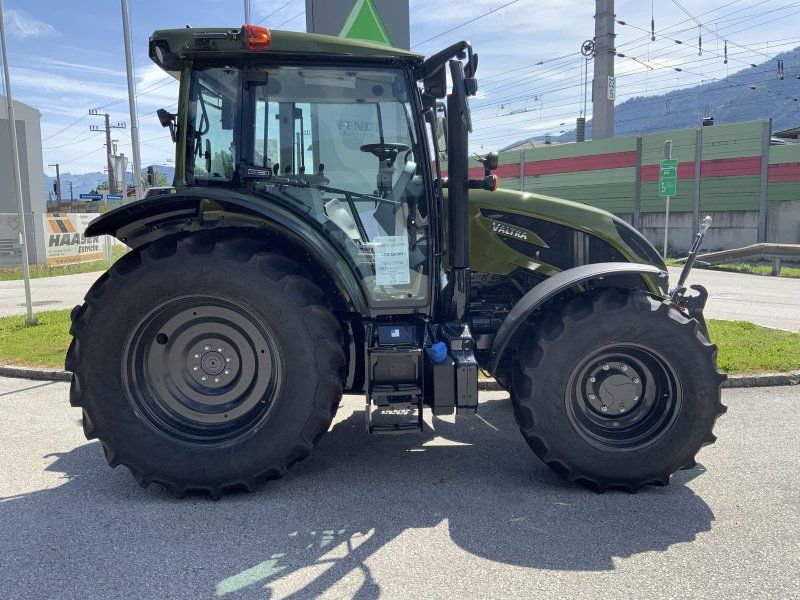 Valtra A 115