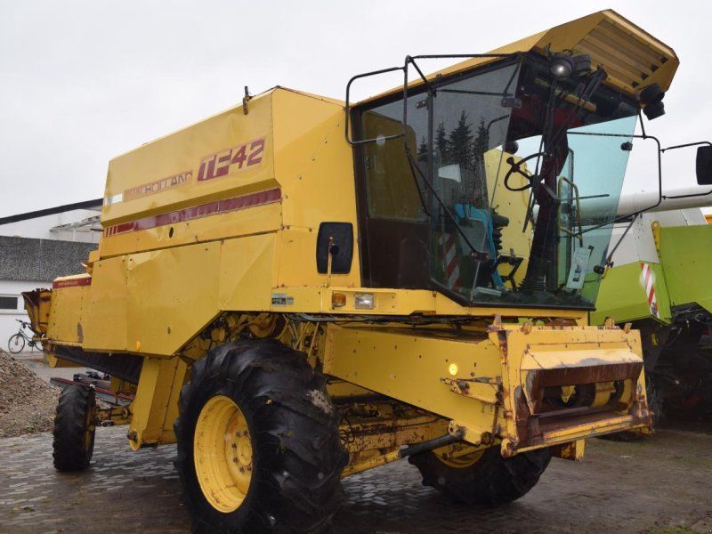 New Holland TF 42