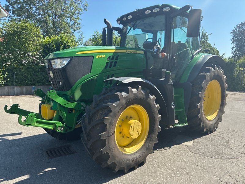 John Deere 6145R