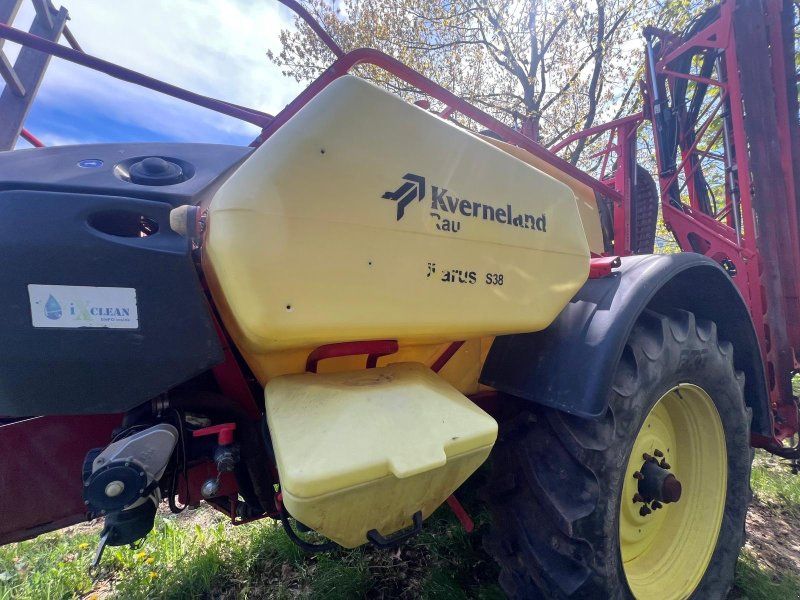 Kverneland Ikarus S38