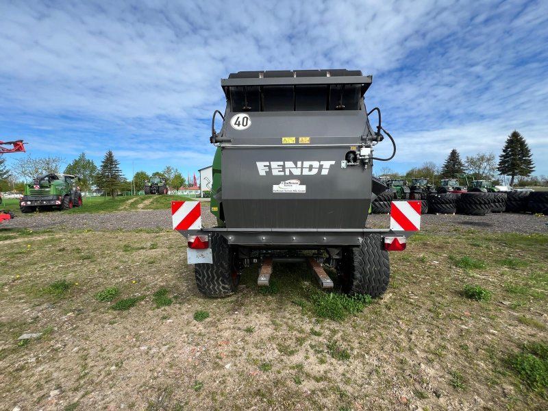 Fendt Presse 4180V