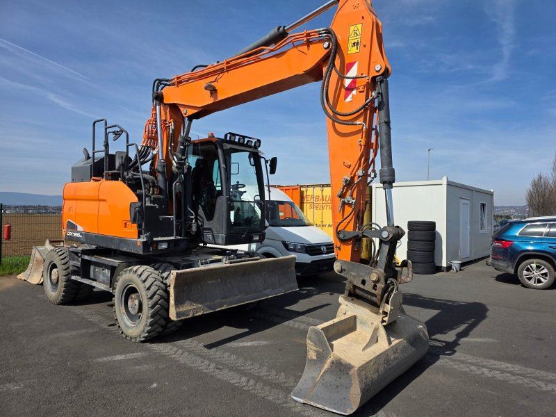 Doosan DX165W-5