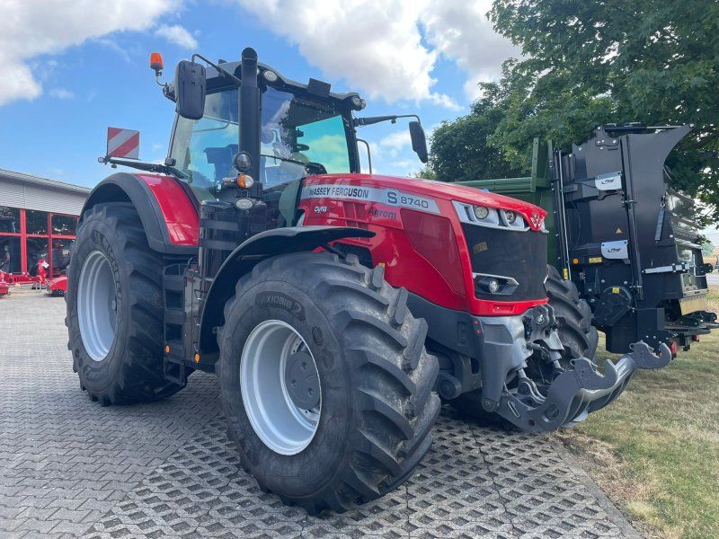 Massey Ferguson 8740 S Dyna VT Exclusive