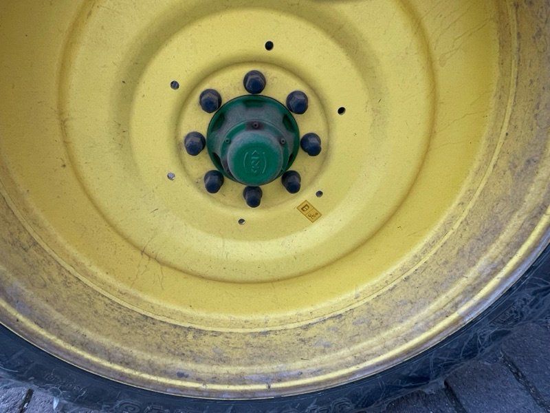 John Deere 732
