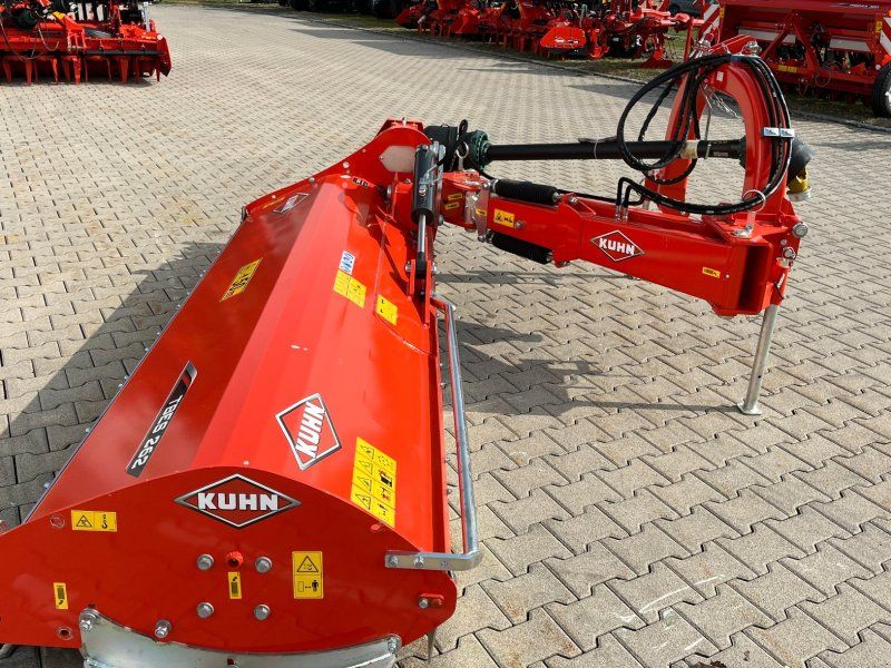 Kuhn TBES 262
