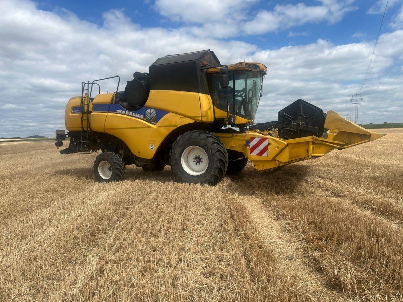 New Holland CX 5080 VariFeed 5,18m