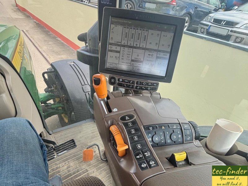 John Deere 8320 R