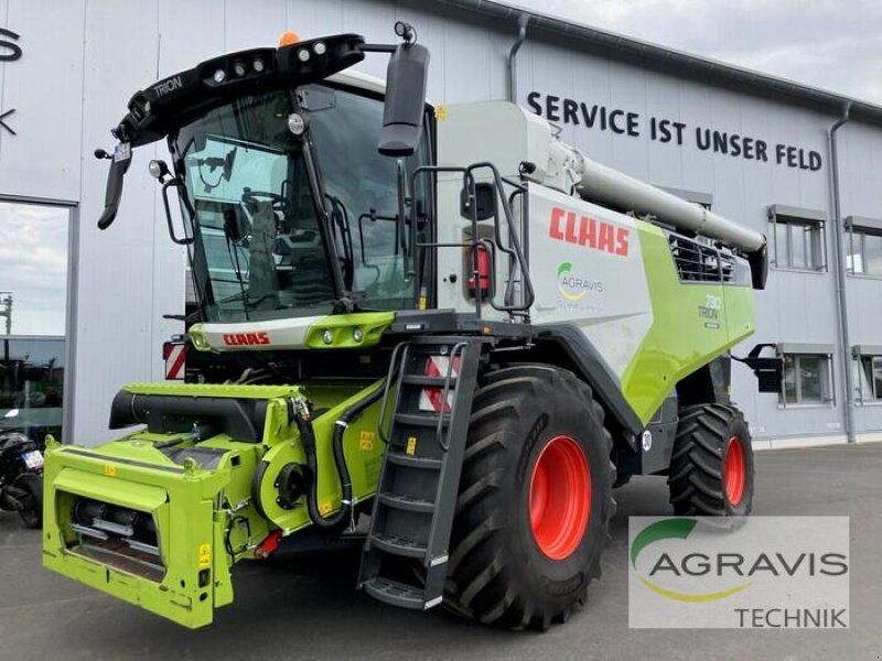 Claas TRION 730 MONTANA