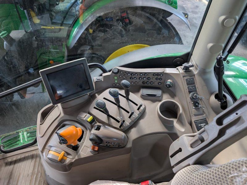 John Deere 6130R  AQ+40