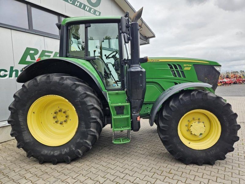 John Deere 6175M