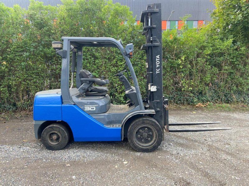 Toyota 06-8FD30F Tonero 30 HST