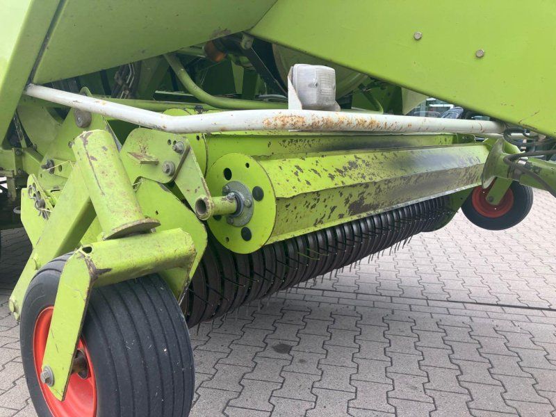 Claas Quadrant 2200
