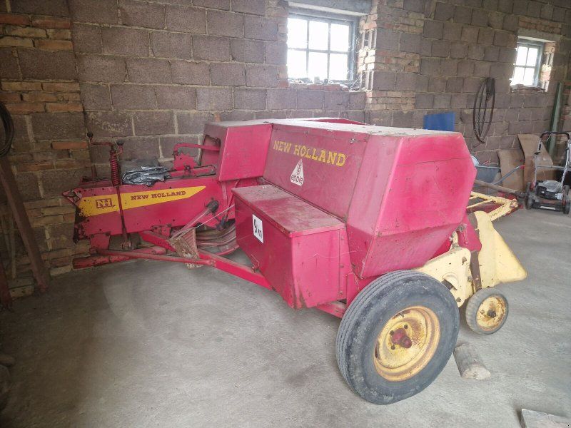New Holland Super Hayliner 268