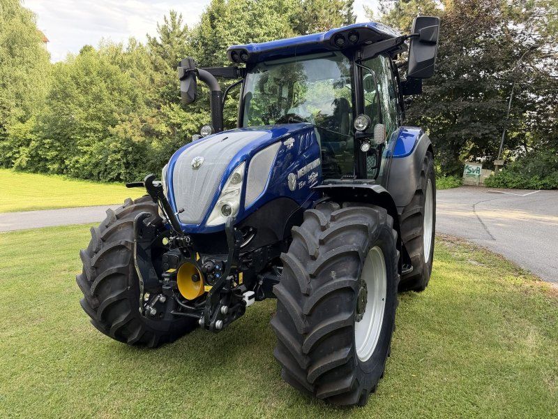 New Holland T5.140 Auto Command (Stage V)