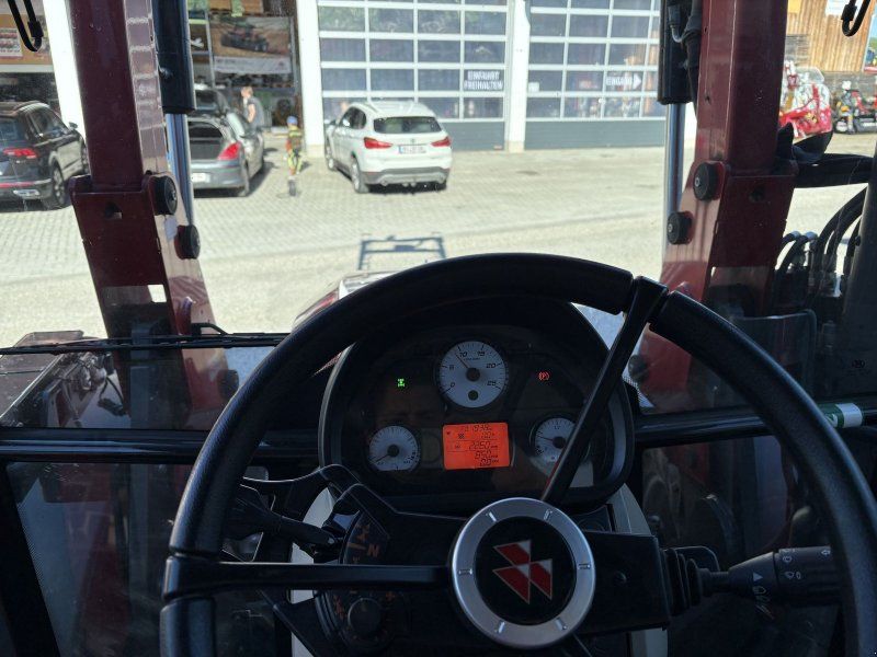 Massey Ferguson 4707