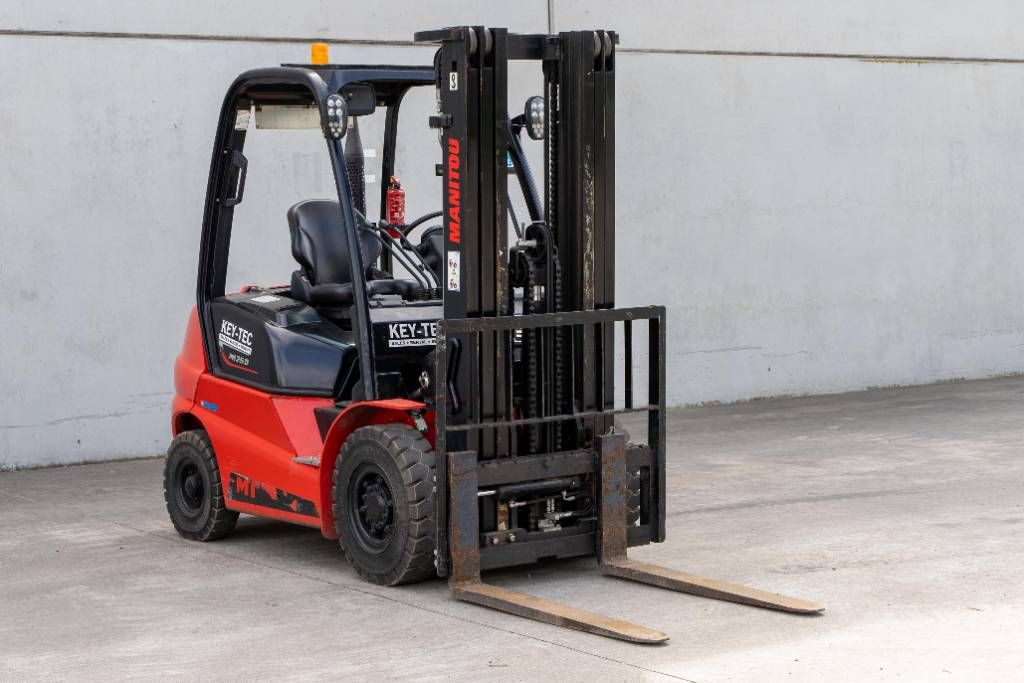 Manitou MI 25