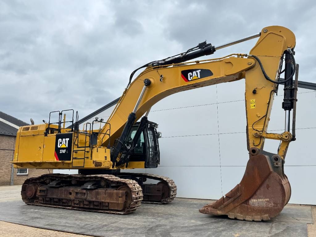 CAT 374FL - Automatiac Greasing / Top Condition