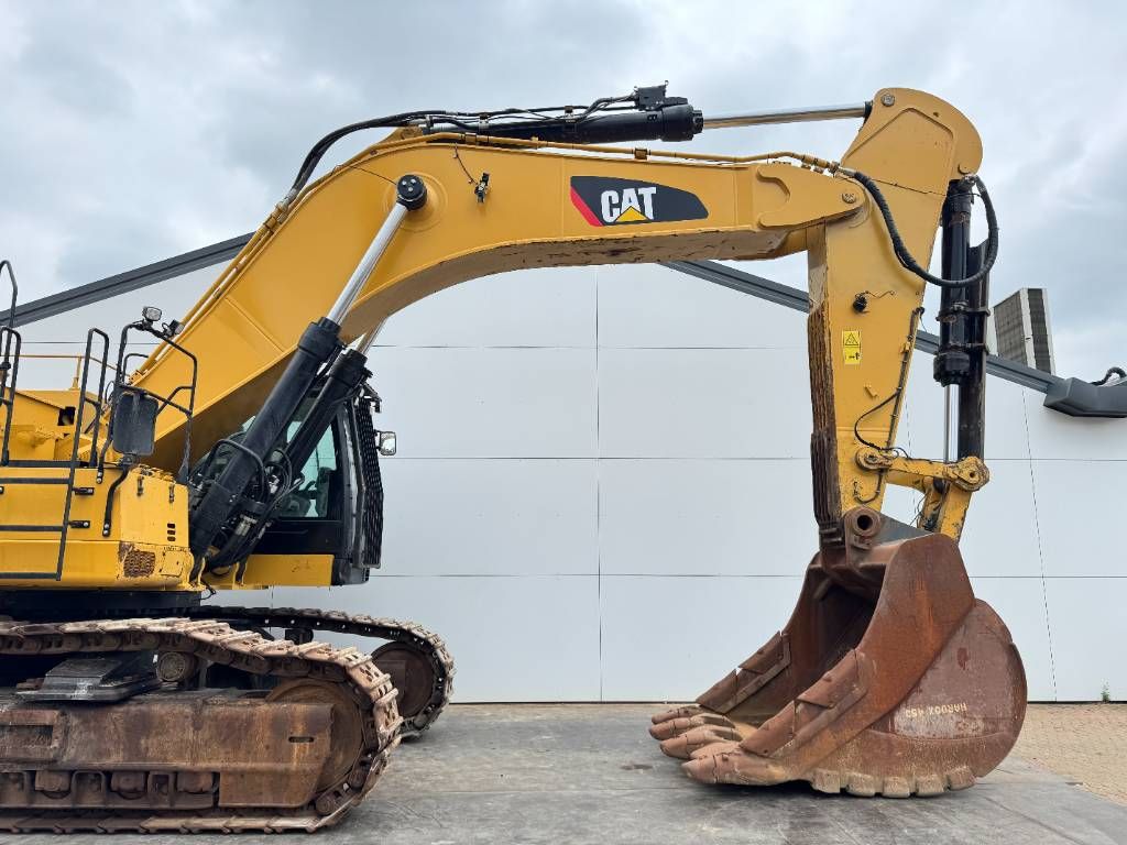 CAT 374FL - Automatiac Greasing / Top Condition