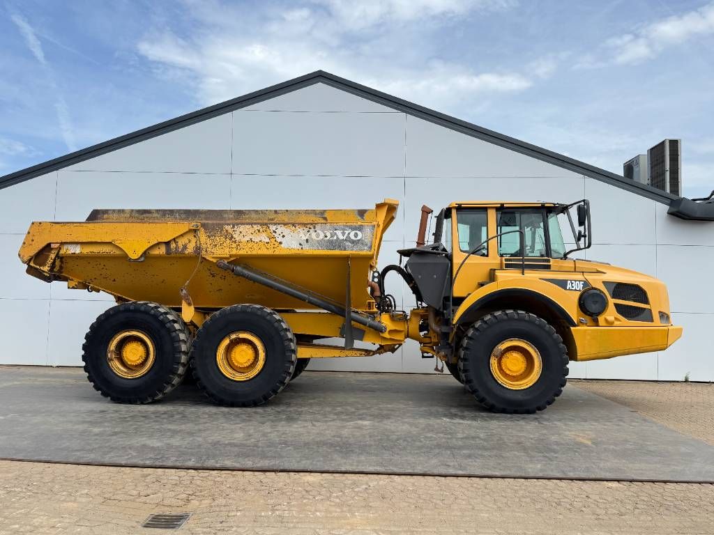 Volvo A30F - Body Heating / GERMAN Machine