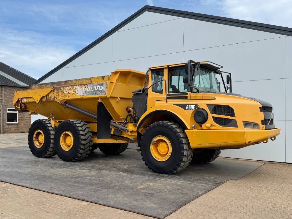 Volvo A30F - Body Heating / GERMAN Machine