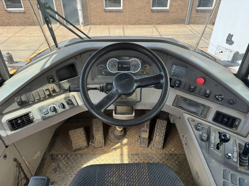 Volvo A30F - Body Heating / GERMAN Machine
