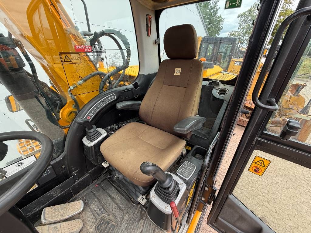 JCB JS145w - Hammer Lines / Blade