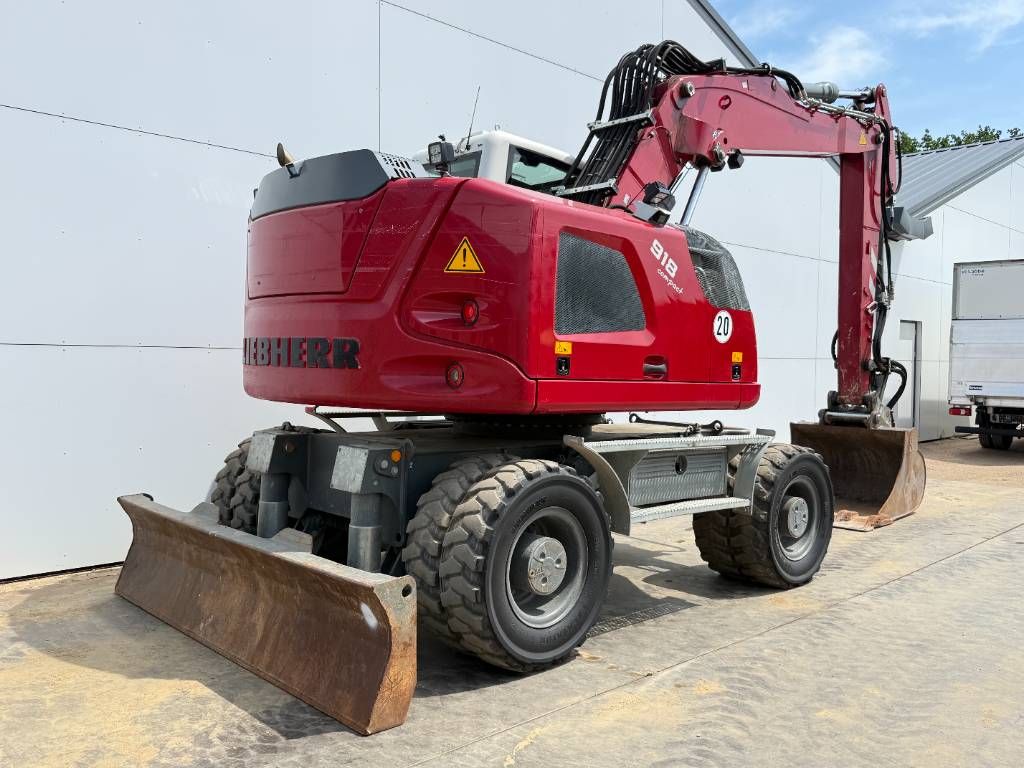 Liebherr A918 Compact Litronic - Likufix / Triple Boom