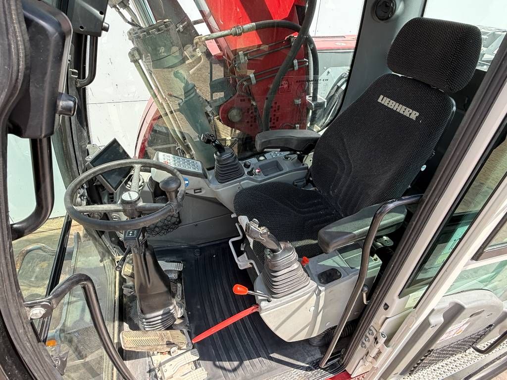 Liebherr A918 Compact Litronic - Likufix / Triple Boom