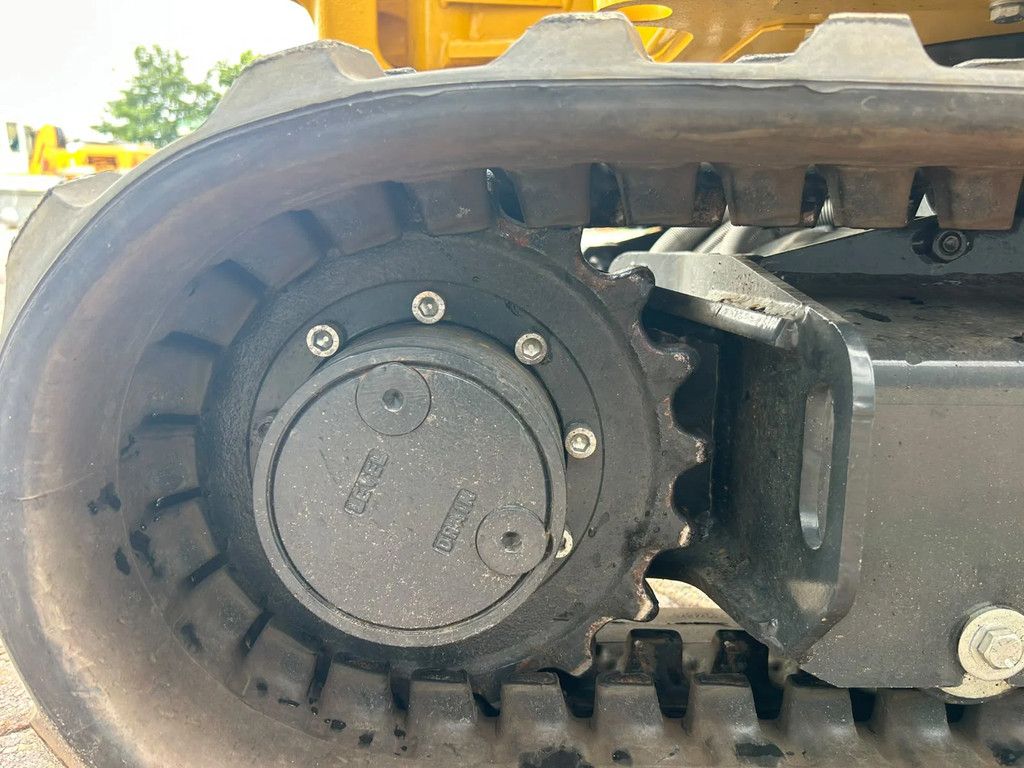 Komatsu PC17R-5