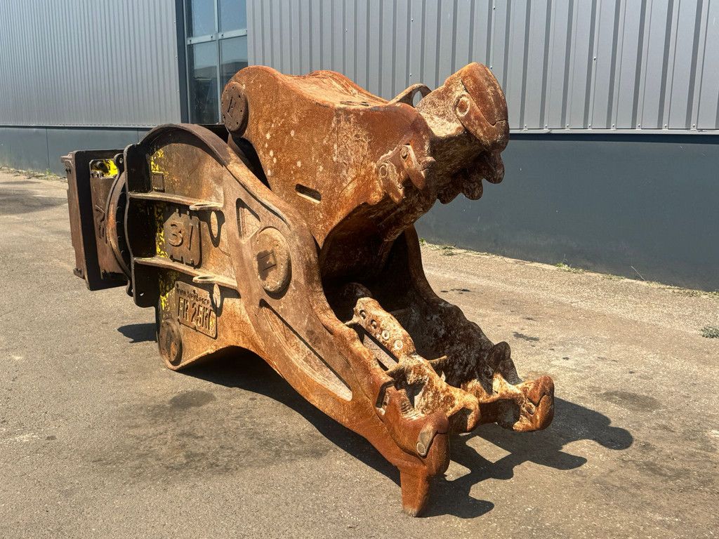 FR25 Trevibenne