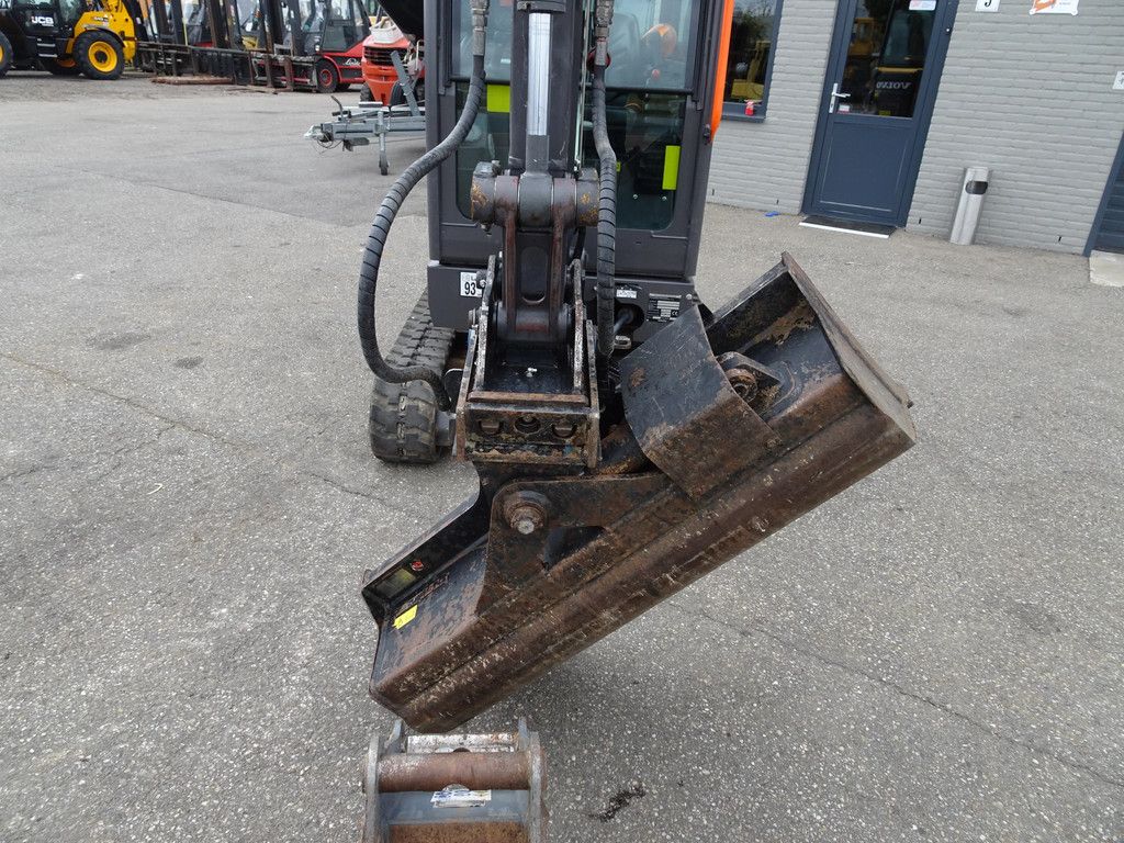 Volvo EC20E