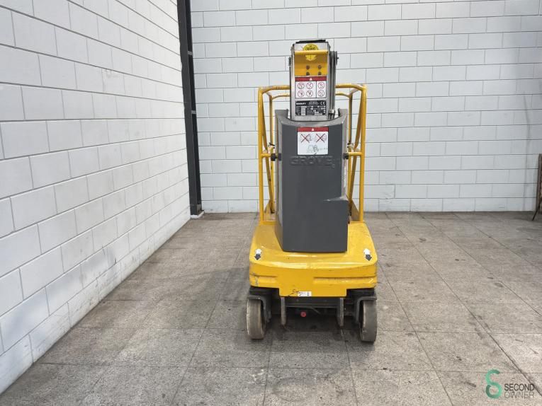 Vertikale Mastbühne Manlift Toucan Junior 8 2003