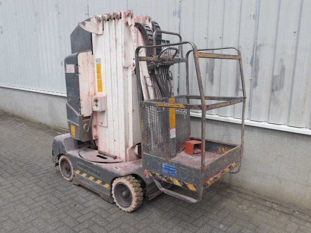 Toucan 1100 Electric Mast Lift 11.10m 1998