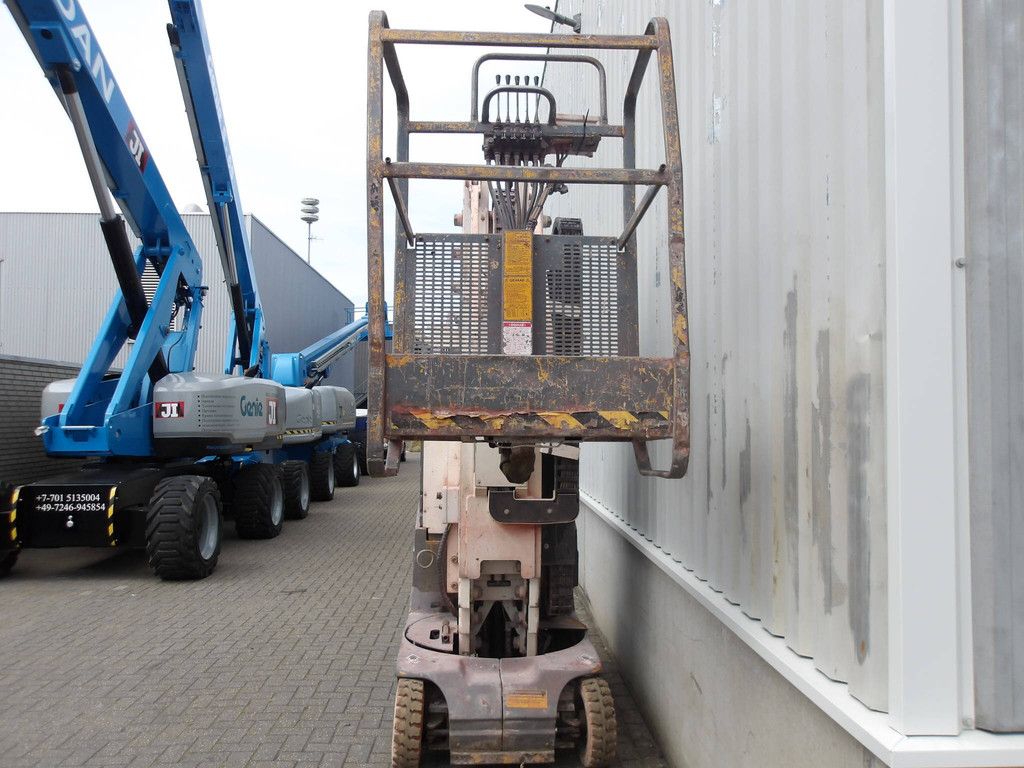 Toucan 1100 Electric Mast Lift 11.10m 1998