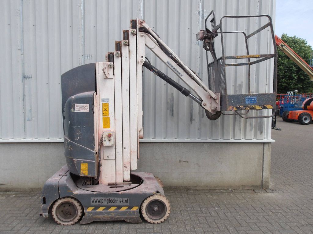 Toucan 1100 Electric Mast Lift 11.10m 1998