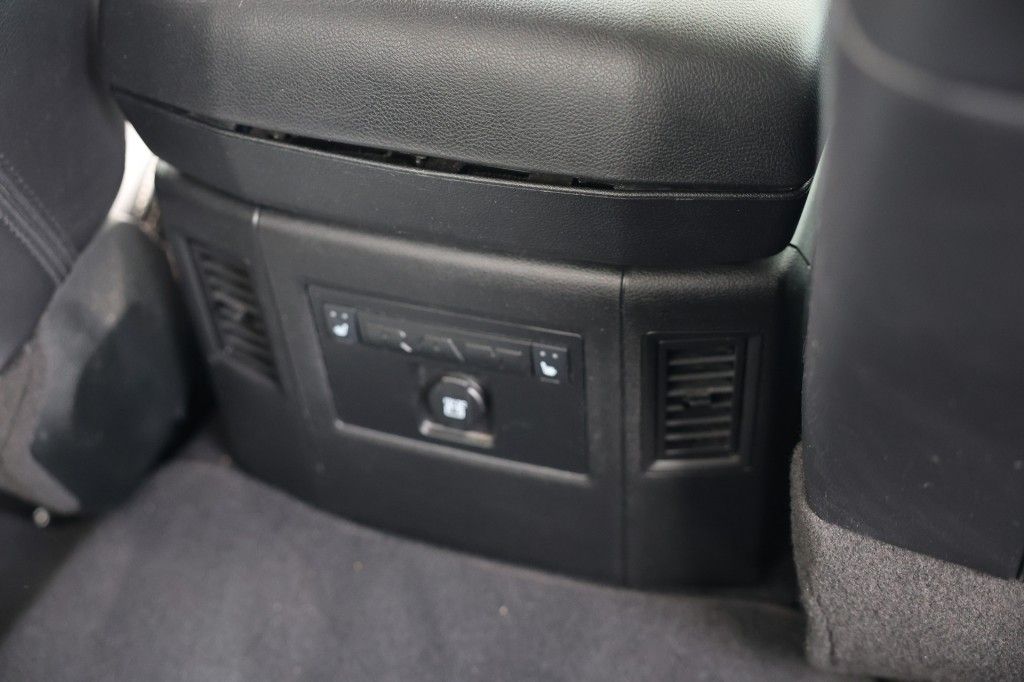 Dodge Ram 5.7 V8 4X4 CREW CAB LARAMIE A/T VAN