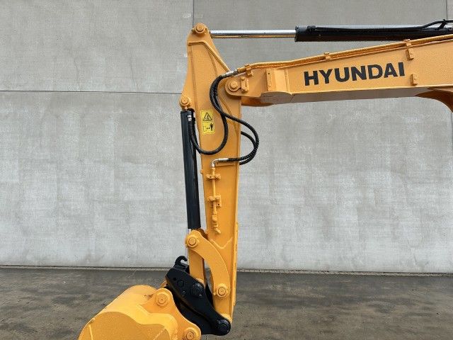 2016 Hyundai R60 VS Midi Excavator