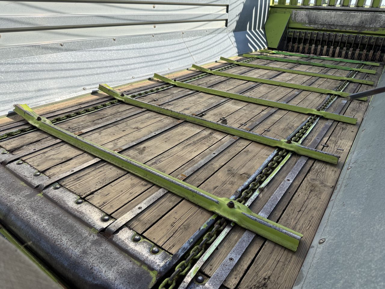 Claas 335 P sprint opraapwagen ladewagen