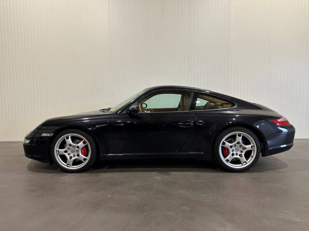 Passenger car Porsche 911 Carrera 997 Petrol 355 hp 2006